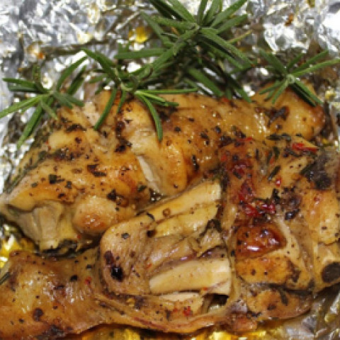 Lá hương thảo Rosemary sấy khô