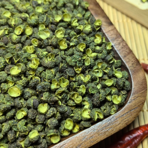 Xuyên tiêu xanh