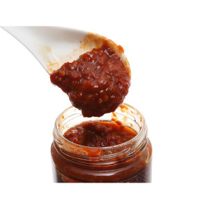 Tương hột ớt LKK Chili Bean Sauce 226g