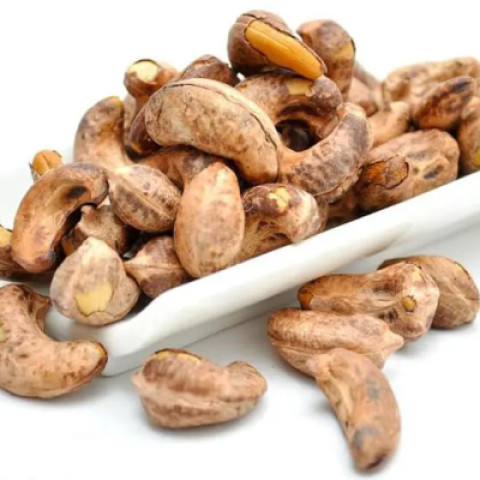 Hạt điều rang còn vỏ lụa 500gr