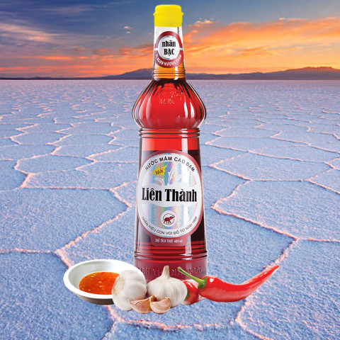 Nước mắm Liên Thành nhãn bạc 30 độ đạm 600ml