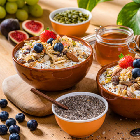 Ngũ Cốc Yến Mạch Hạnh Nhân & Hạt Chia 400gr