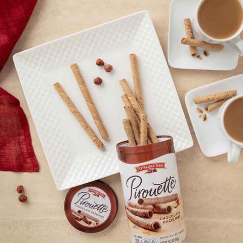 Bánh ống vị sô-cô-la hạt dẻ Pepperidge Farm Chocolate Hazelnut 382g